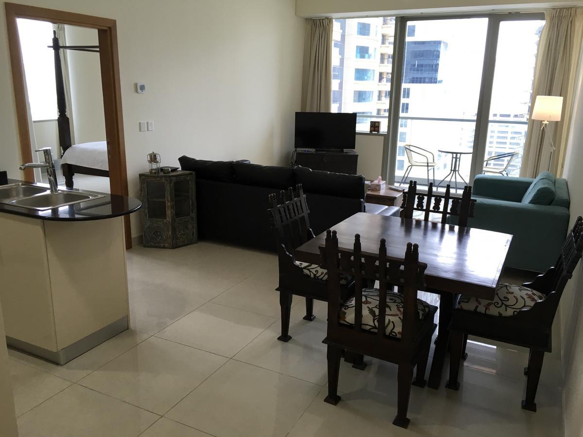 Espace Holiday Homes - Ocean Heights 14 迪拜 外观 照片